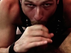 Hairy leather hunk assfisted by rimming and BJ stud